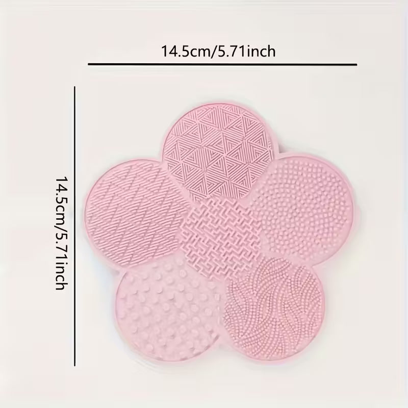 A Flower-Shaped Silicone Cleaning Mat for Makeup Brushes